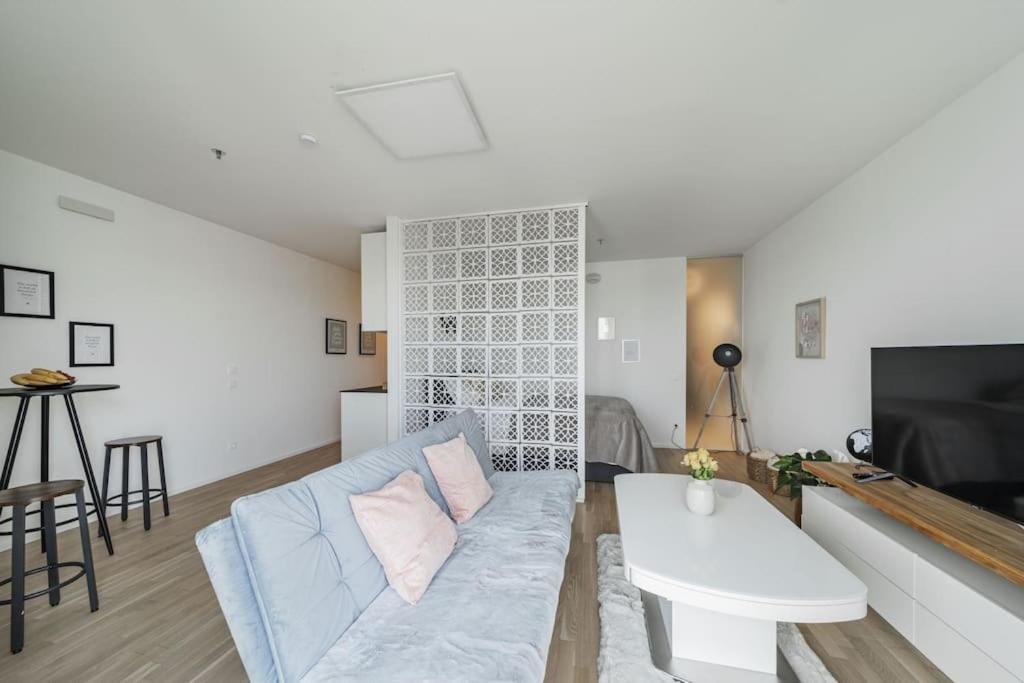 City Sky Studio Mit Balkon Bécs Kültér fotó