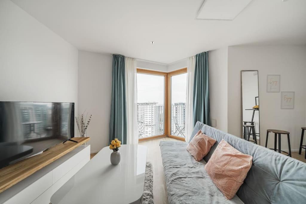 City Sky Studio Mit Balkon Bécs Kültér fotó
