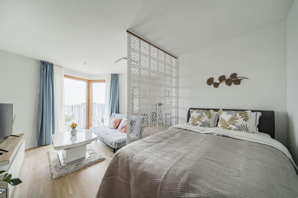 City Sky Studio Mit Balkon Bécs Kültér fotó